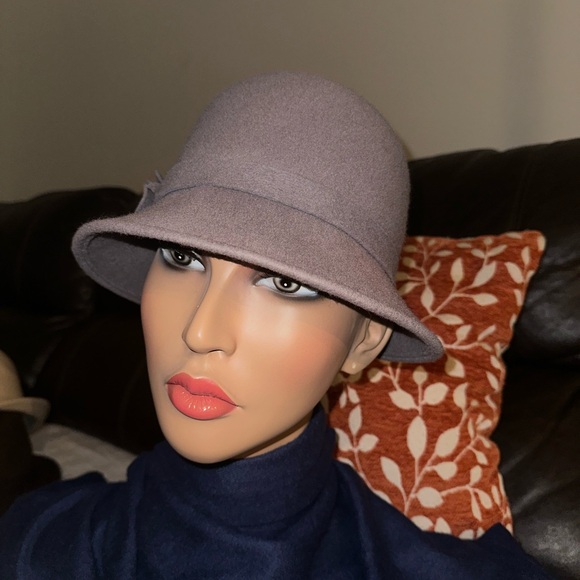 Badgley Mischka 100% Wool Hat - Picture 3 of 5